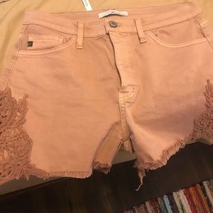 Women’s jean shorts.